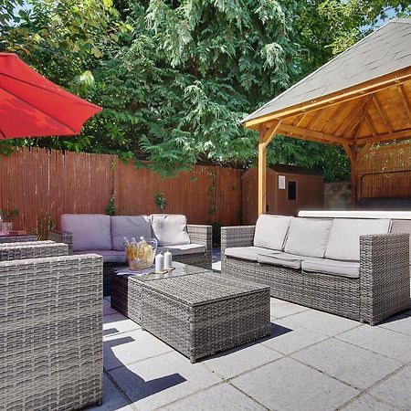 בורנמות' Cragside Villa With Hot Tub מראה חיצוני תמונה