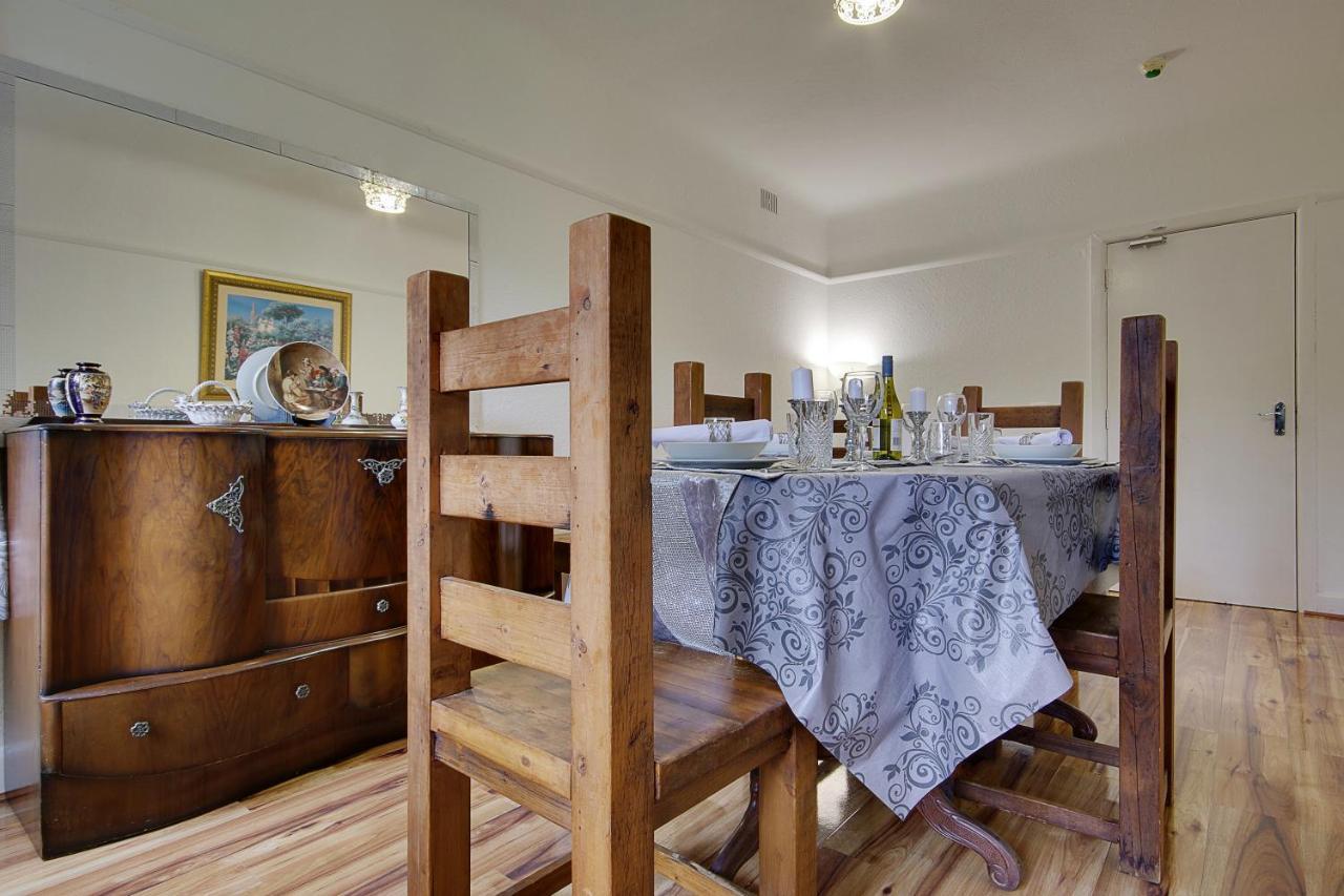 בורנמות' Cragside Villa With Hot Tub מראה חיצוני תמונה