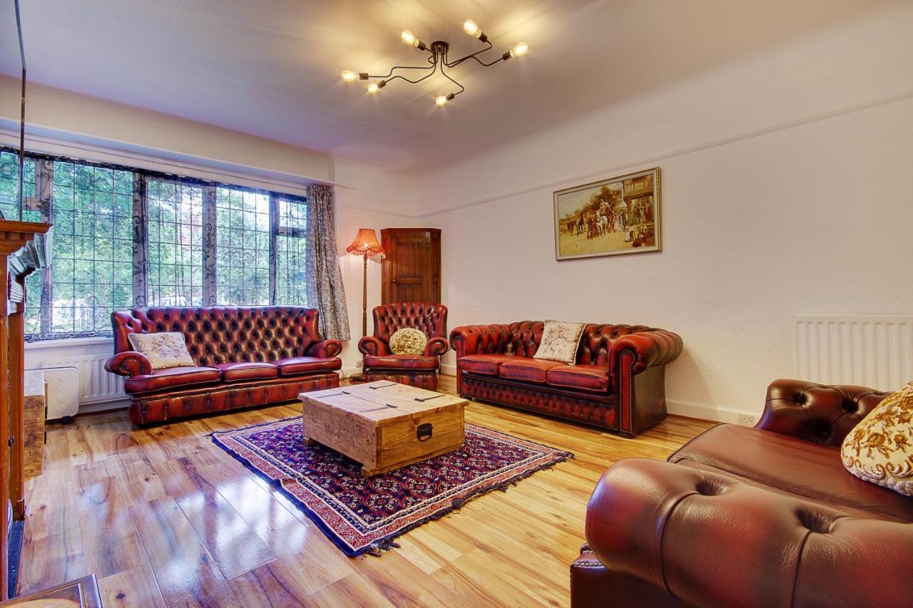 בורנמות' Cragside Villa With Hot Tub מראה חיצוני תמונה